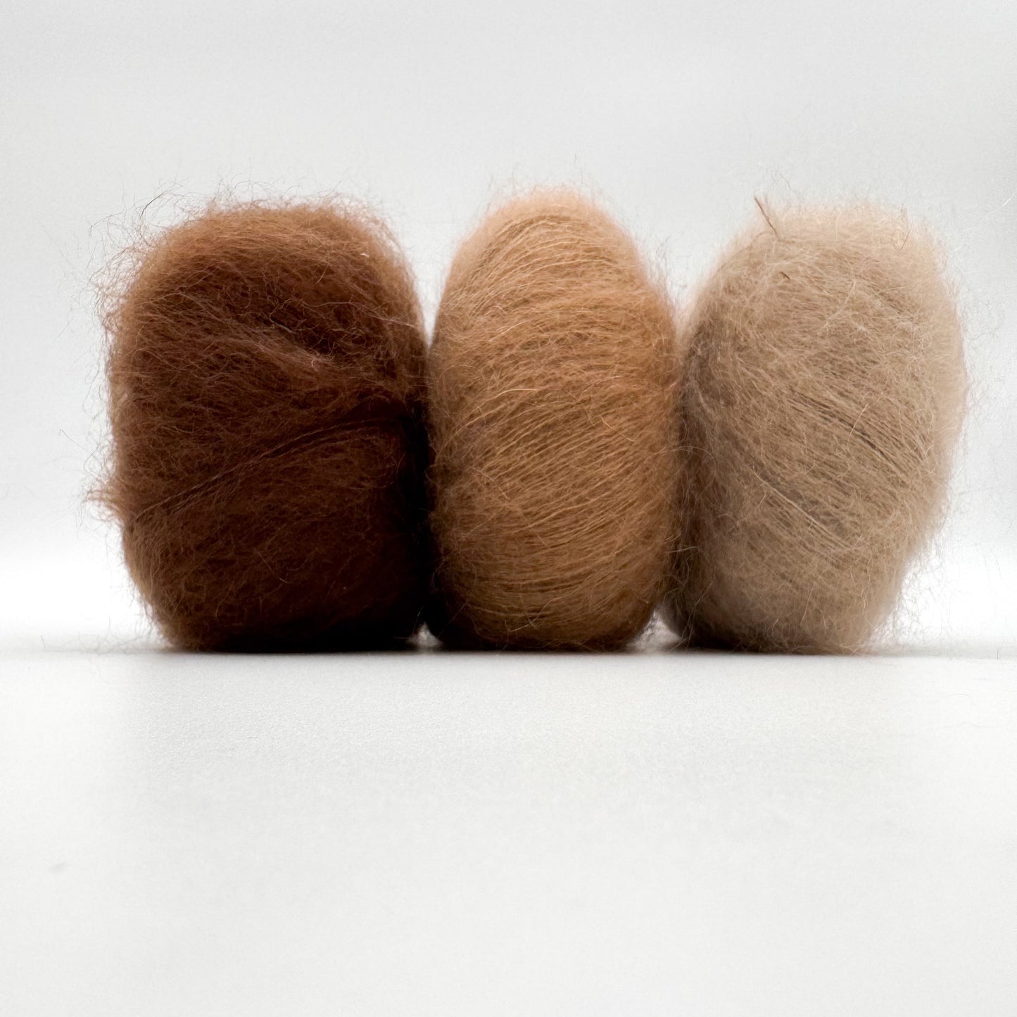 Mohair Sport garen in de kleur Notenbruin – superkid mohair en zijde van A Knitters World