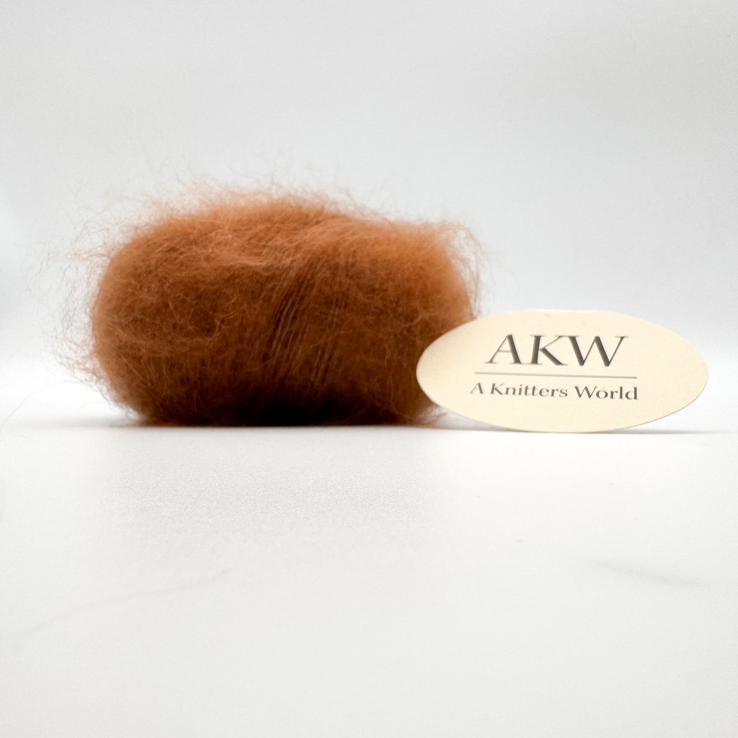 Mohair Sport garen in de kleur Karamel – superkid mohair en zijde van A Knitters World