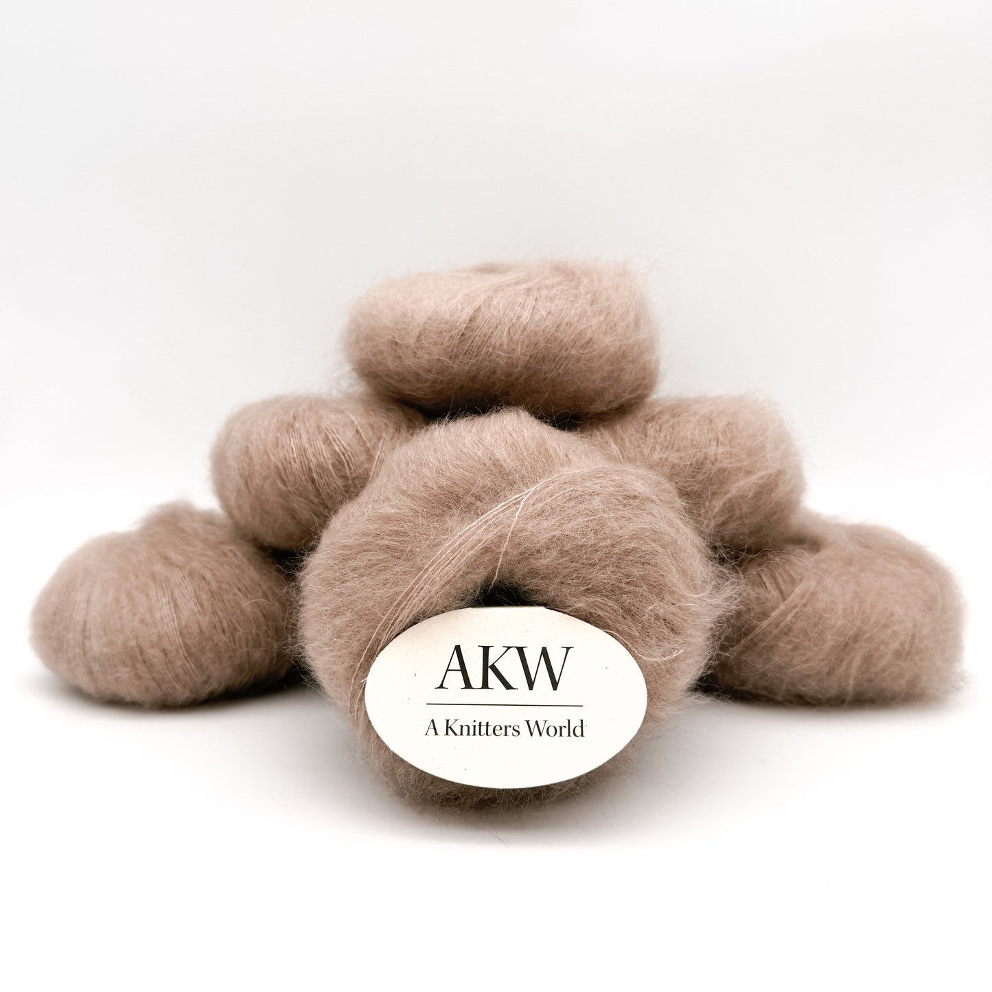 Mohair Sport garn i farven Warm Tan – Superkid Mohair og silke fra A Knitters World