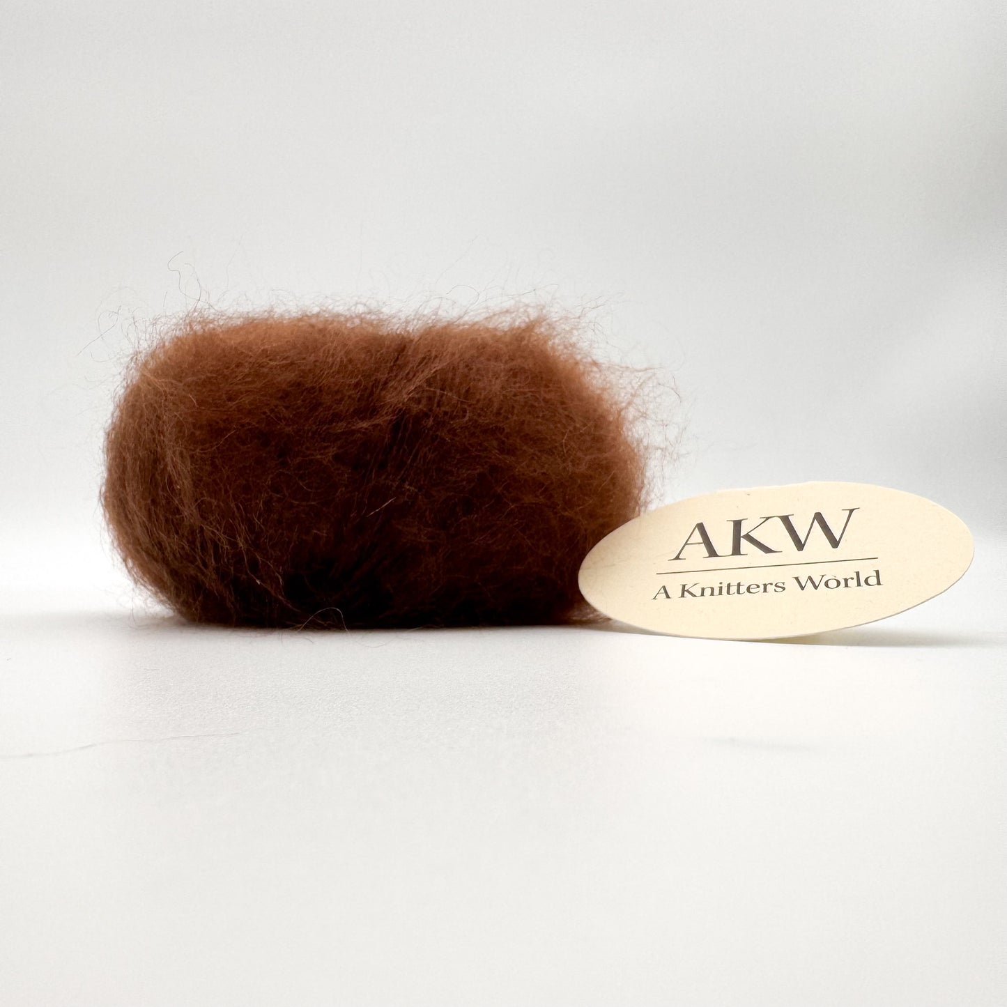Mohair Sport garen in de kleur Notenbruin – superkid mohair en zijde van A Knitters World