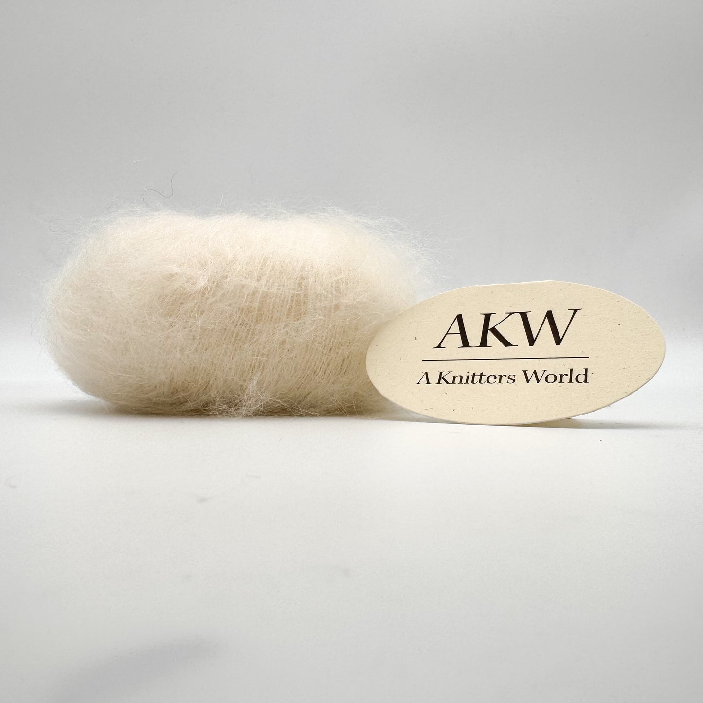 Mohair Sport garn i farven White – Superkid Mohair og silke fra A Knitters World