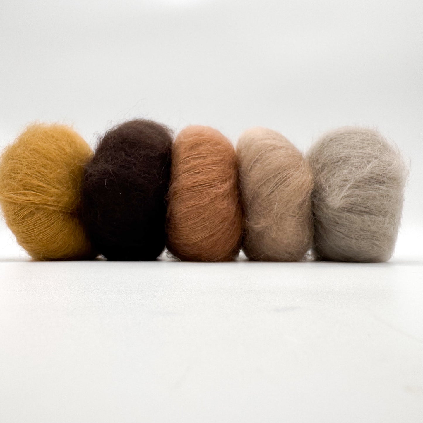 Mohair Sport garn i farven Camel – Superkid Mohair og silke fra A Knitters World
