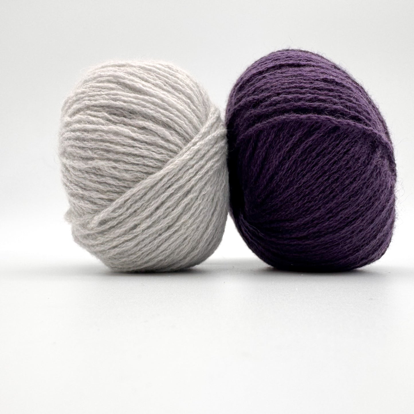 Cashmere garn i farven Lillac – 100% Mongolian Cashmere, AKW Skala A fra A Knitters World